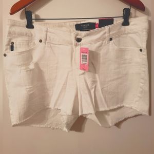 Torrid white denim shorts. Size 14.